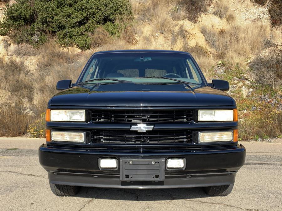  Chevrolet Tahoe Limited (GMT840) 2000 года  (фото 19 из 233)